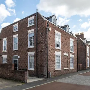 - Beautiful Loft With Parking Apartment